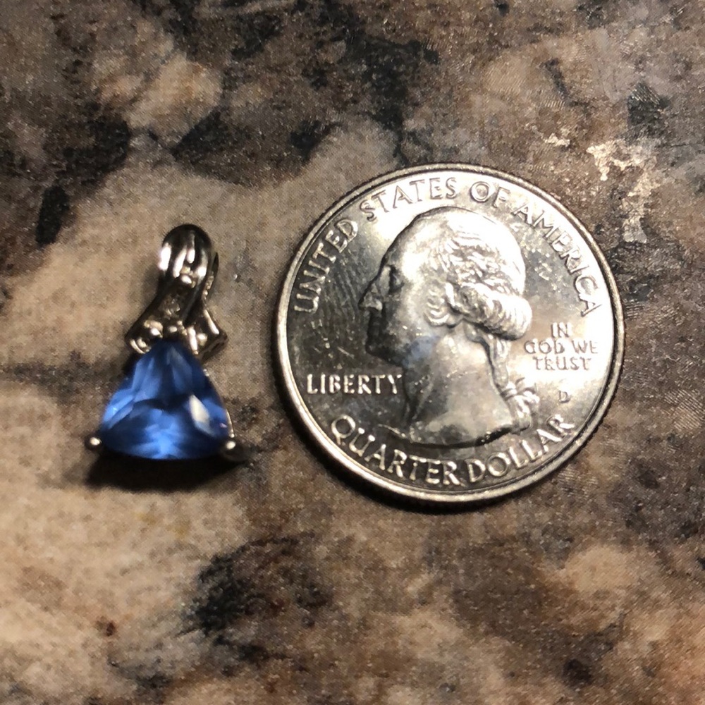 Pendant - Picture 2 of 2